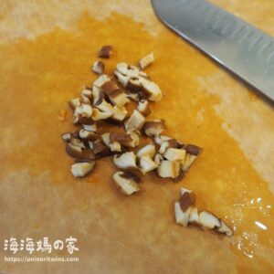 簡單的親子料理食譜-豆腐炒吻仔魚